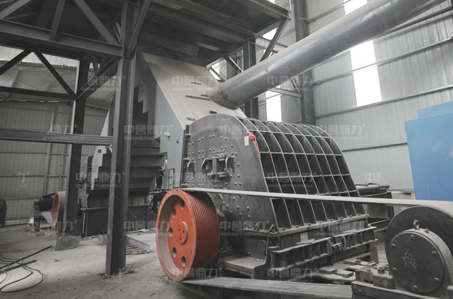 整形錘式破碎機(jī)使用現(xiàn)場
