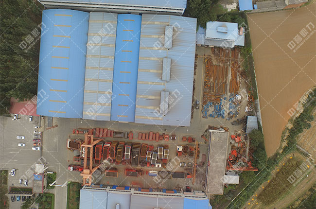 河南中譽(yù)鼎力的錘式反擊破碎機(jī)廠家